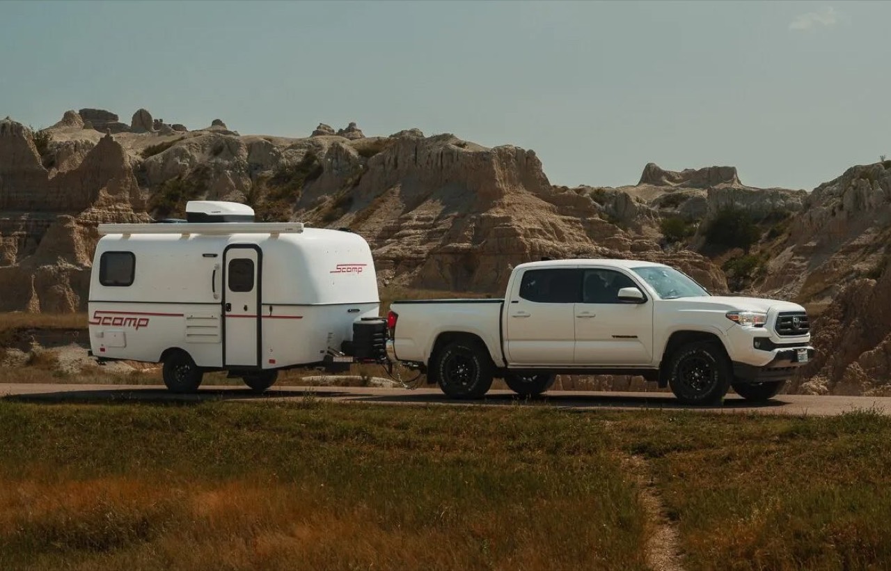 Scamp 16 vs. Casita 17 Spirit: Choosing a Fiberglass Trailer